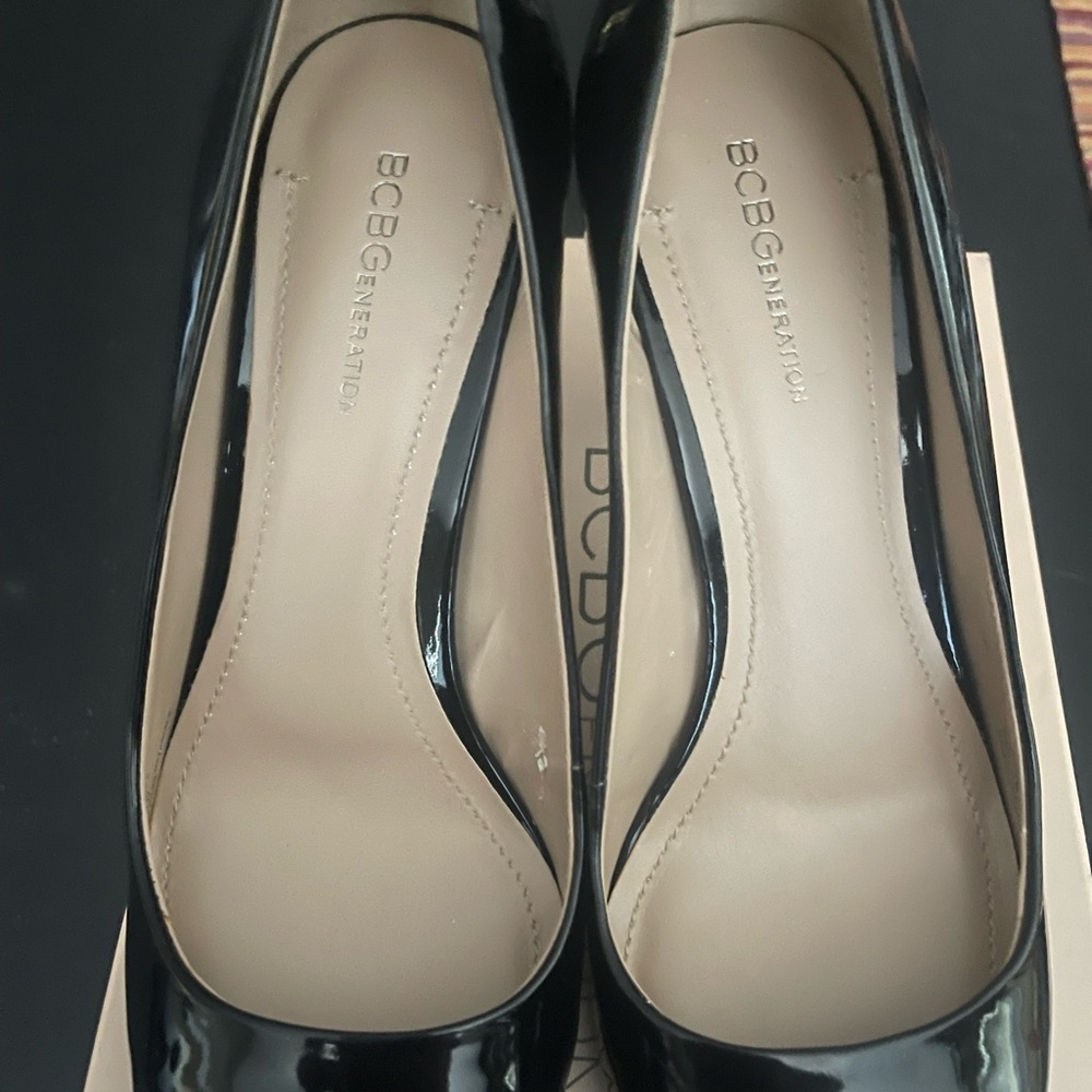 Bcbgeneration Women’s Pointed Toe Classic Pump Bl… - image 6